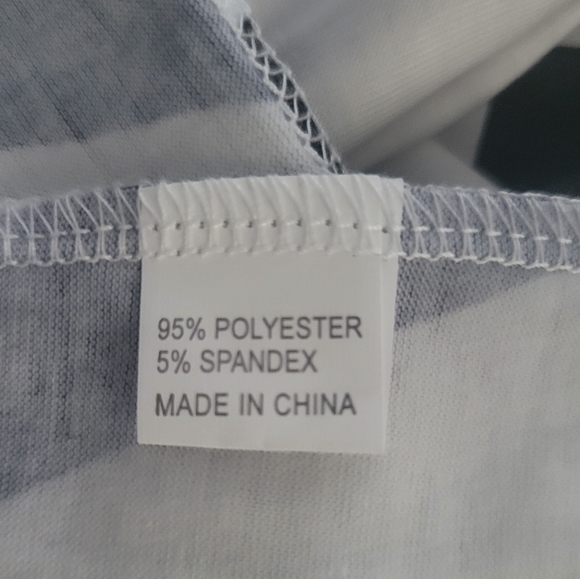 Plus Size Casual Tank Dress, Women's Plus Geometric Print V-neck Tank Dress - Picture 9 of 10